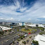 Bellona Suite Near Mall Of Asia W/ Netflix & Pool