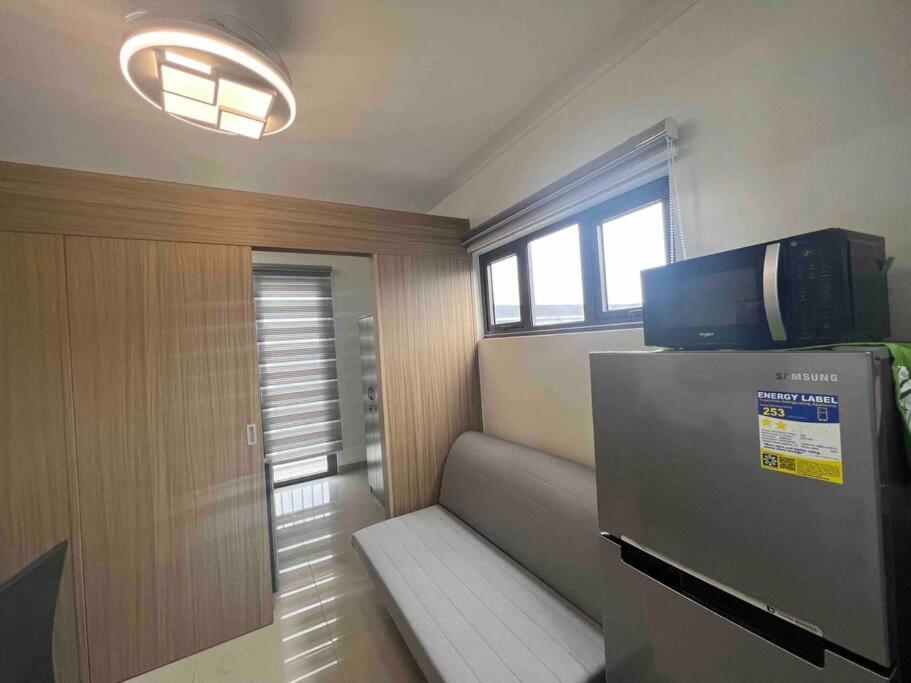 Bellona Near Mall Of W/ Netflix & Pool Apartment Manila